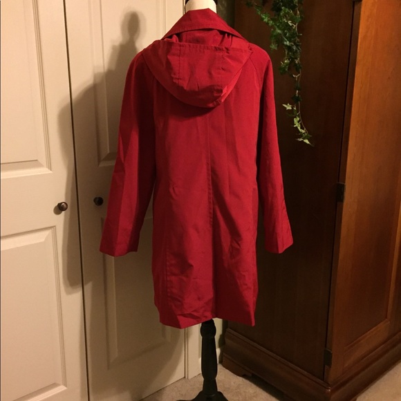 London Fog coat size small - Picture 4 of 6